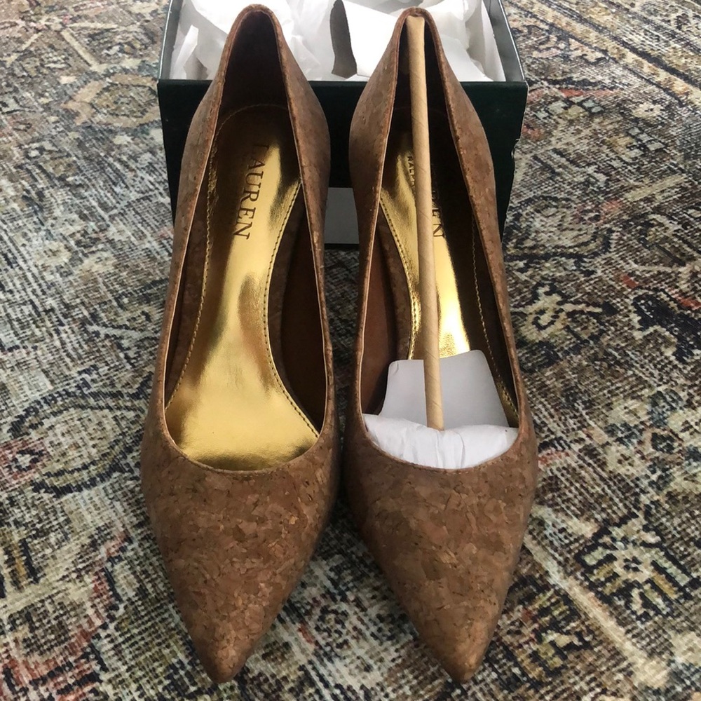 Women’s pumps